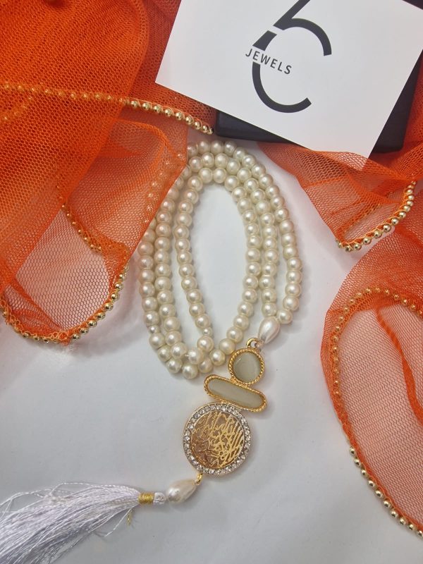 T 01 white